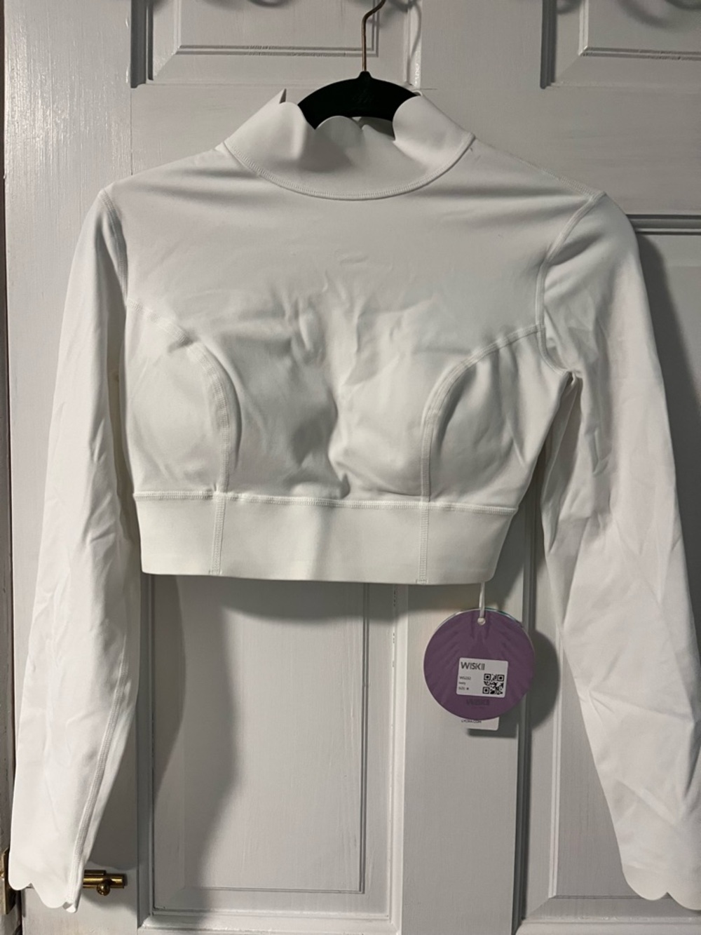 WISKII OPEN BACK LONG SLEEVE CROP TOP  SIZE Medium - Picture 7 of 8